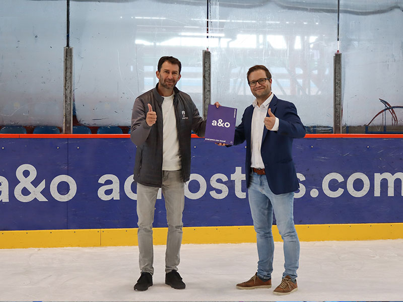a&o cooperates with Eisbären Berlin.